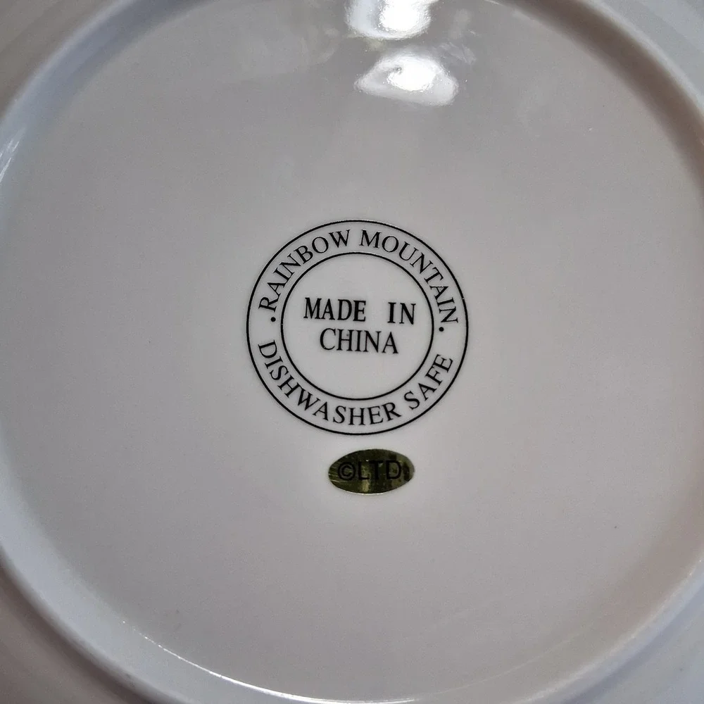 Rainbow Mountaion Ltd Prancer Christmas‎ Plate Salad/Dessert Colllectable NB